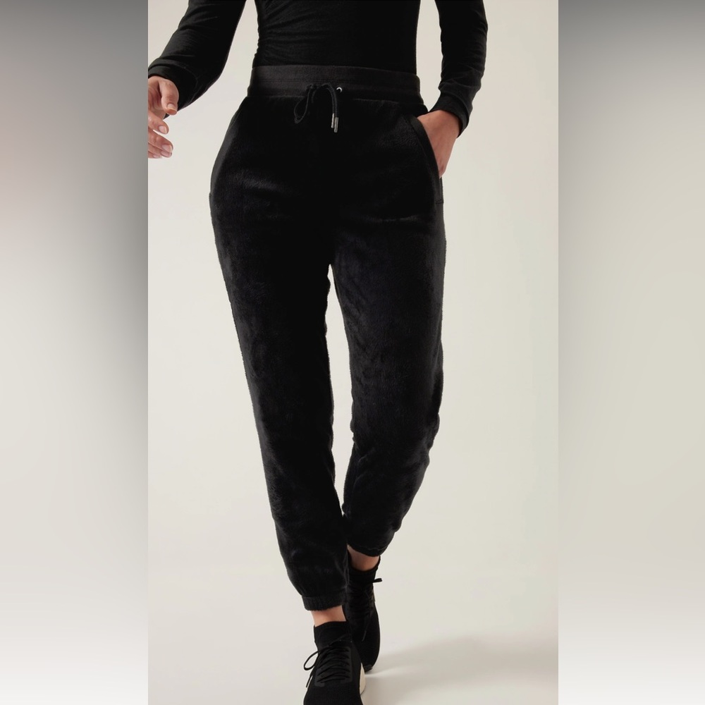 Athleta Brand New Cozy Karma Recover Jogger in Black Velvet, Size Small P